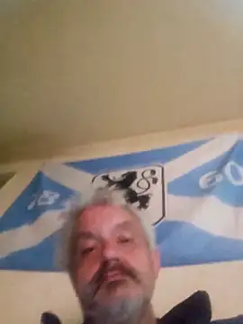 Snapshot of Fonse1860 chatting on October 4, 7:54 am Fonse1860 online show from October 4, 7:54 am