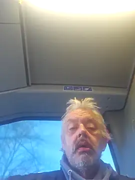 Snapshot of Fonse1860 chatting on November 28, 9:31 am Fonse1860 online show from November 28, 9:31 am