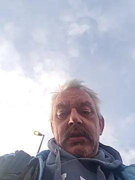 Snapshot of Fonse1860 chatting on January 13, 9:35 am Fonse1860 online show from January 13, 9:35 am