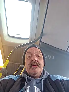 Snapshot of Fonse1860 chatting on February 20, 9:22 am Fonse1860 online show from February 20, 9:22 am