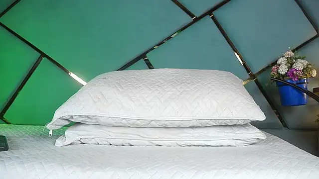 marcela rojas online show from March 4, 11:40 am