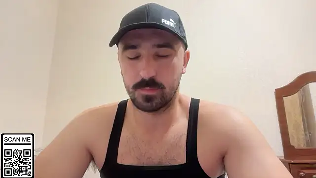 Snapshot of Hard_to_Obey chatting on October 11, 5:47 pm Hard to Obey online show from October 11, 5:47 pm