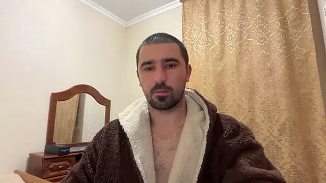 Snapshot of Hard_to_Obey chatting on November 25, 7:47 pm Hard to Obey online show from November 25, 7:47 pm