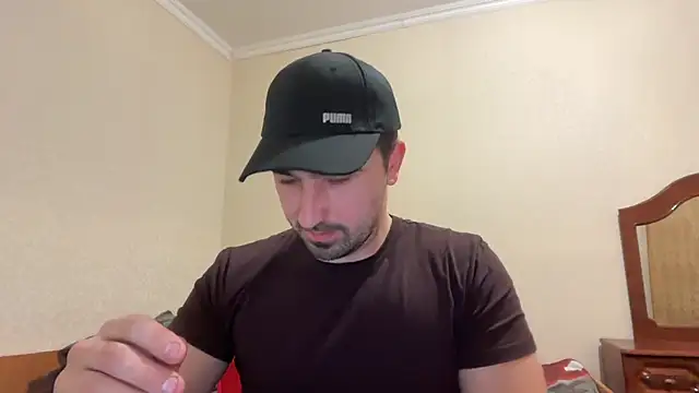 Snapshot of Hard_to_Obey chatting on January 16, 6:23 pm Hard to Obey online show from January 16, 6:23 pm