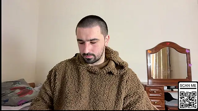 Snapshot of Hard_to_Obey chatting on February 27, 6:19 pm Hard to Obey online show from February 27, 6:19 pm