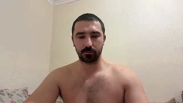 Snapshot of Hard_to_Obey chatting on November 11, 8:14 pm Hard to Obey online show from November 11, 8:14 pm