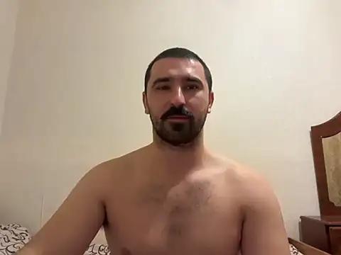 Snapshot of Hard_to_Obey chatting on November 7, 9:19 pm Hard to Obey online show from November 7, 9:19 pm