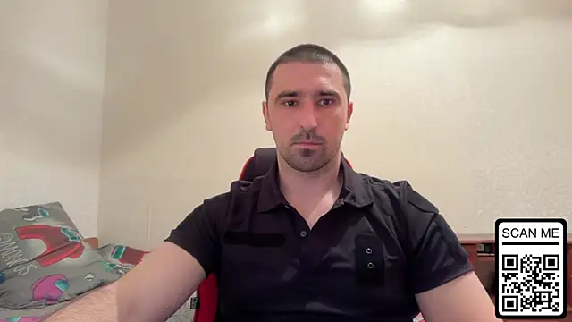 Hard to Obey online show from May 9, 12:30 pm