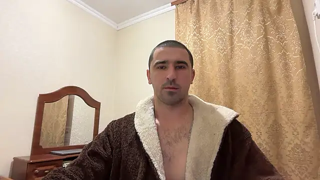 Snapshot of Hard_to_Obey chatting on December 1, 8:10 pm Hard to Obey online show from December 1, 8:10 pm