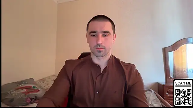 Snapshot of Hard_to_Obey chatting on March 1, 1:33 pm Hard to Obey online show from March 1, 1:33 pm