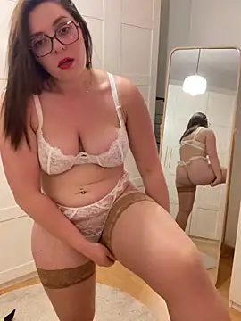 chloedlm5 online show from March 24, 10:10 pm