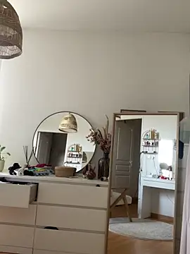 chloedlm5 online show from February 18, 9:50 am