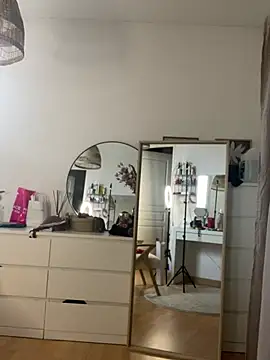 chloedlm5 online show from February 6, 10:00 am