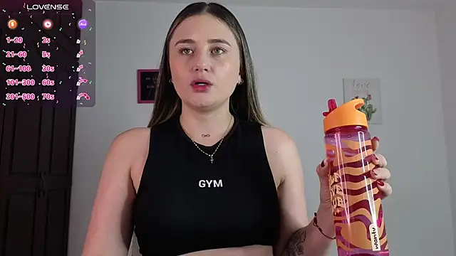 Veronika  Winslow  online show from November 2, 4:06 am