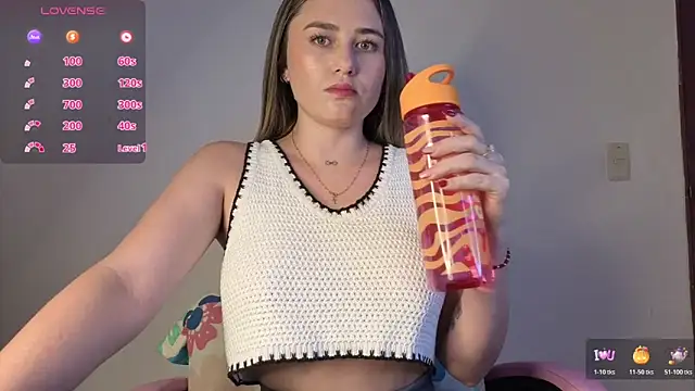 Veronika  Winslow  online show from November 11, 6:52 am