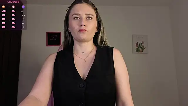 Veronika  Winslow  online show from December 14, 3:13 am