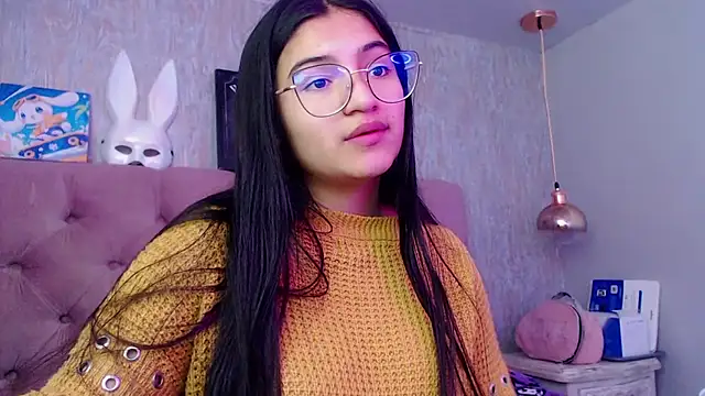 laurenelove online show from November 14, 4:05 am