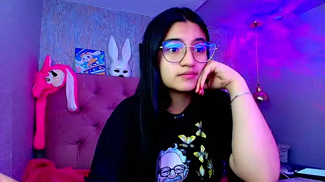 laurenelove online show from December 2, 3:30 am