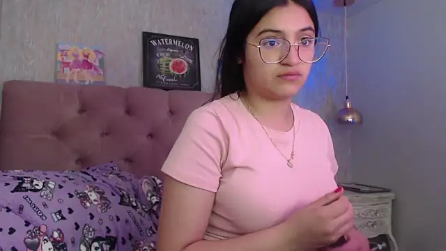 laurenelove online show from October 21, 3:50 am