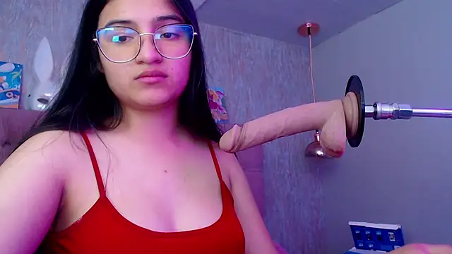 laurenelove online show from November 13, 3:54 am