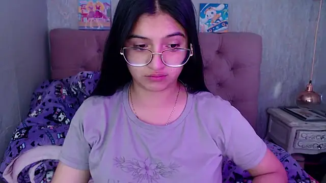Snapshot of laurenelove chatting on October 7, 2:45 am laurenelove online show from October 7, 2:45 am