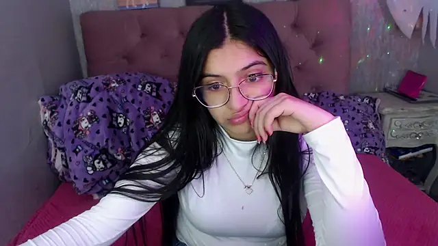 laurenelove online show from October 26, 3:07 am