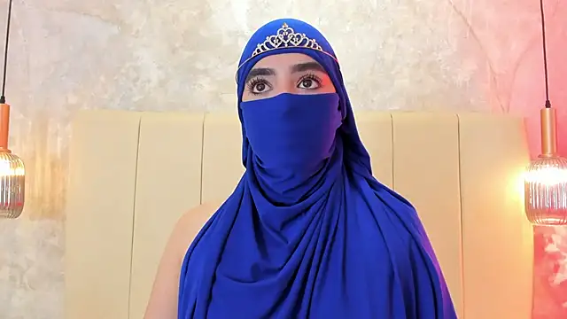 Snapshot of nayiraa_ chatting on November 26, 11:54 am nayiraa online show from November 26, 11:54 am