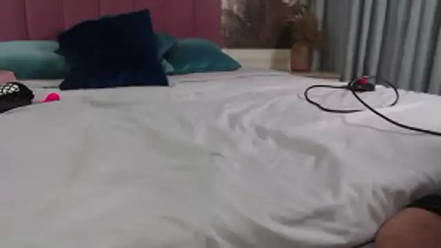 TerryGreenwood online show from March 3, 11:01 pm