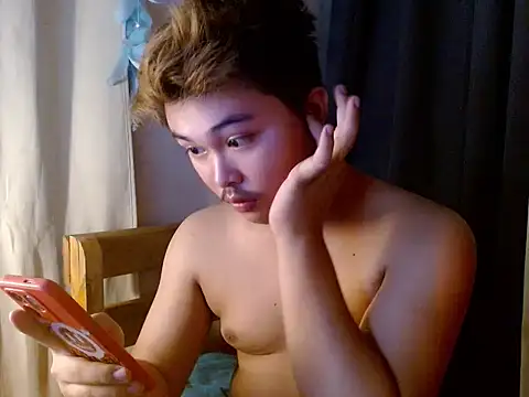 Lustfulljohnx online show from December 21, 11:05 pm