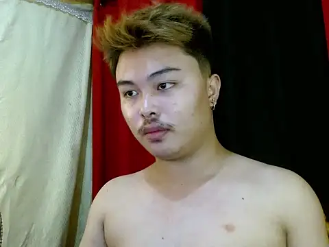 Snapshot of Lustfulljohnx chatting on November 12, 7:07 pm Lustfulljohnx online show from November 12, 7:07 pm