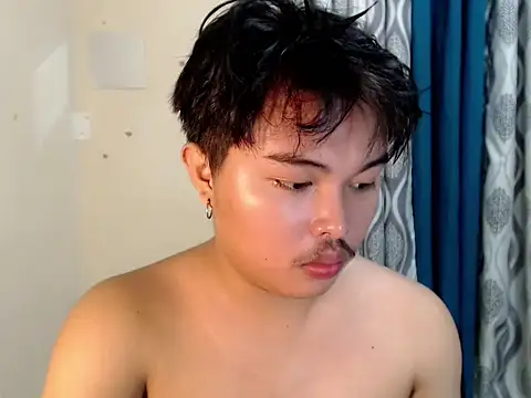 Snapshot of Lustfulljohnx chatting on June 26, 12:22 pm Lustfulljohnx online show from June 26, 12:22 pm