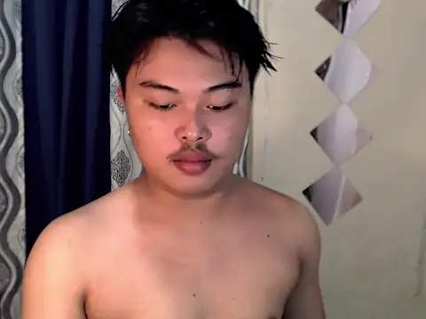 Snapshot of Lustfulljohnx chatting on June 11, 12:46 pm Lustfulljohnx online show from June 11, 12:46 pm