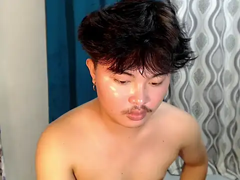 Snapshot of Lustfulljohnx chatting on July 4, 1:04 pm Lustfulljohnx online show from July 4, 1:04 pm