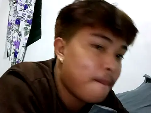 Lustfulljohnx online show from May 10, 3:36 pm