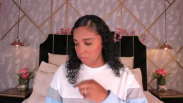 LisaMendez online show from May 23, 2:10 am