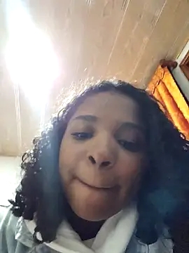 LisaMendez online show from October 19, 4:43 pm