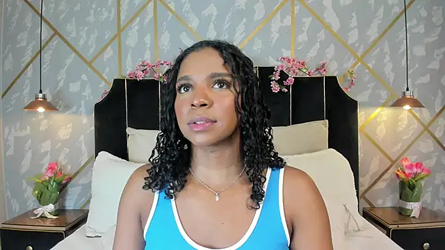 LisaMendez online show from April 21, 8:48 pm