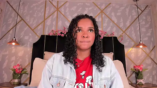 LisaMendez online show from May 21, 3:48 am