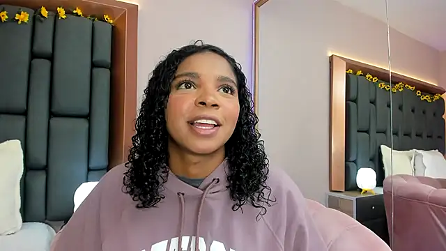 LisaMendez online show from January 14, 3:54 am