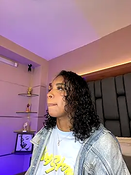 LisaMendez online show from October 4, 12:34 am