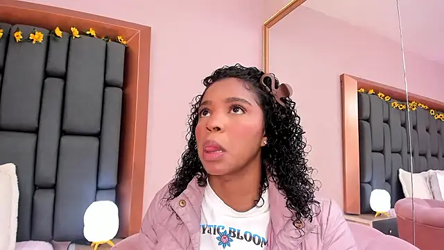 LisaMendez online show from January 9, 3:46 am