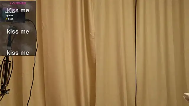 Alison kisss online show from October 30, 9:29 am