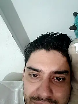 Snapshot of fromero27 chatting on January 8, 4:40 am fromero27 online show from January 8, 4:40 am