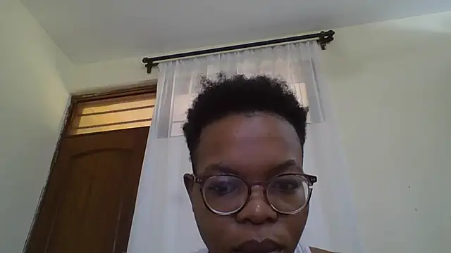 Snapshot of Sexy_Dymme chatting on October 2, 11:13 am Sexy Dymme online show from October 2, 11:13 am