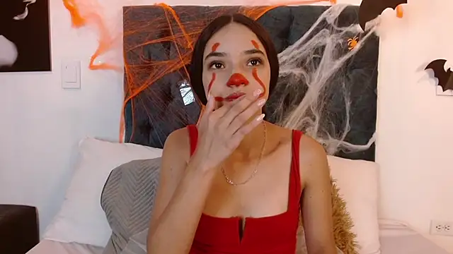 Lilith Nocturne online show from October 31, 4:47 pm