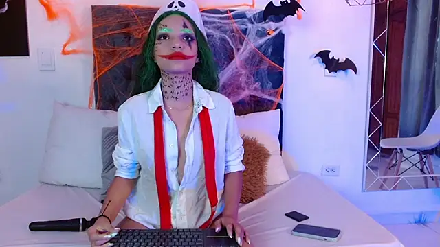 Snapshot of Lilith_Nocturne chatting on October 11, 5:14 pm Lilith Nocturne online show from October 11, 5:14 pm