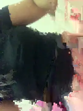 Snapshot of Roubi99six chatting on March 24, 3:34 pm Roubi99six online show from March 24, 3:34 pm