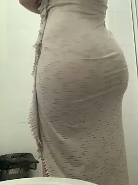 Snapshot of Roubi99six chatting on February 10, 6:40 pm Roubi99six online show from February 10, 6:40 pm