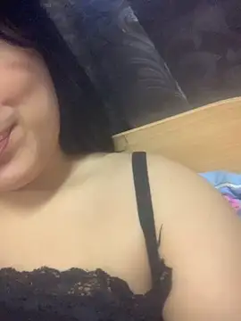 Snapshot of Roubi99six chatting on December 2, 9:11 am Roubi99six online show from December 2, 9:11 am