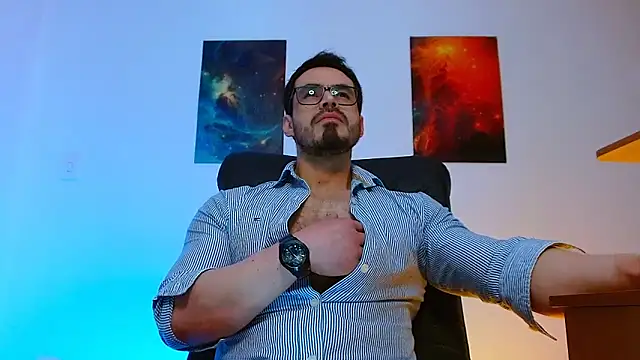 Snapshot of Axel_Lover chatting on November 18, 11:15 pm Axel Lover online show from November 18, 11:15 pm